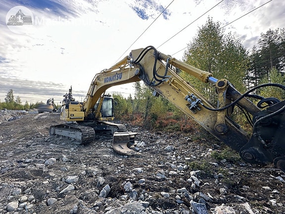 Komatsu HB365LC-3 Hybrid Bandgrävare 2 of 27