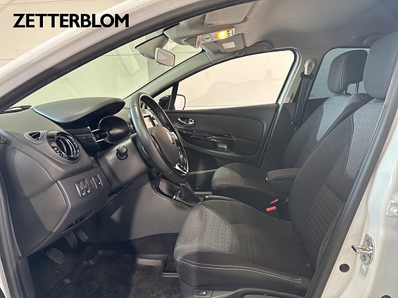 Renault Clio 7 of 15