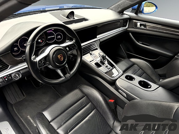 Porsche Panamera Turbo 5 of 10
