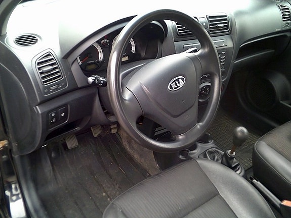 Kia Picanto 4 of 4