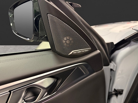 BMW M4 9 of 24