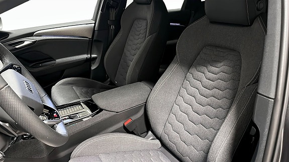 Audi A6 e-tron 8 of 14