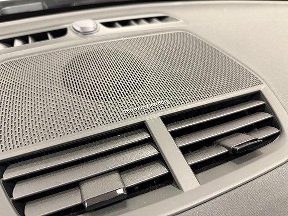Polestar 2 10 of 22