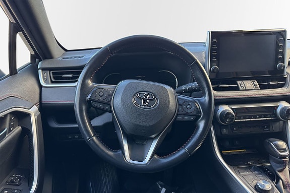 Toyota RAV4 10 of 11
