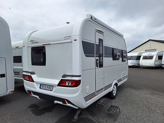 Hobby De Luxe 440 SFe Dubbelbädd, Boxmarkis 19 of 19