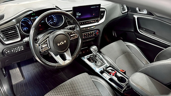 Kia Ceed 8 of 12