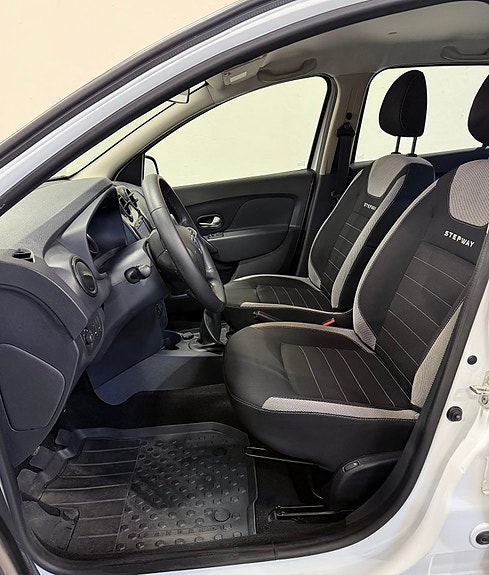 Dacia Sandero Stepway 7 of 13