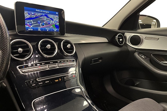 Mercedes-Benz C180 14 of 17