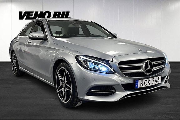 Mercedes-Benz C180 2 of 17