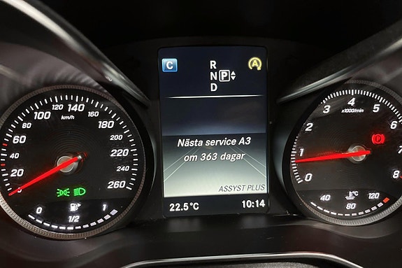 Mercedes-Benz C180 17 of 17