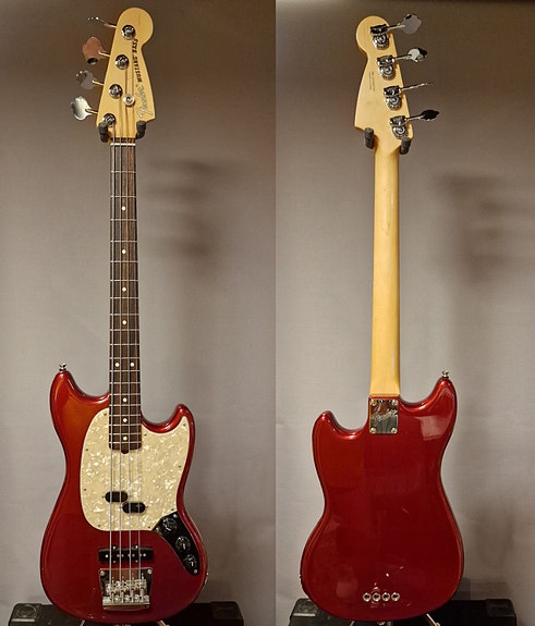Fender Mustang Bas AM Performer 2018