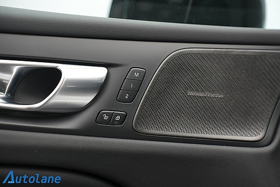 Volvo V60 12 of 30