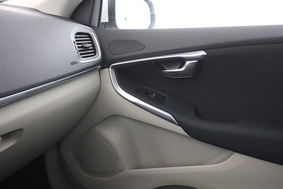 Volvo V40 29 of 30