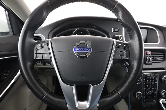 Volvo V40 19 of 30