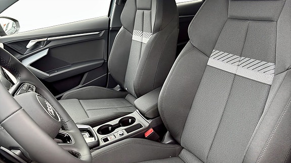 Audi A3 8 of 13
