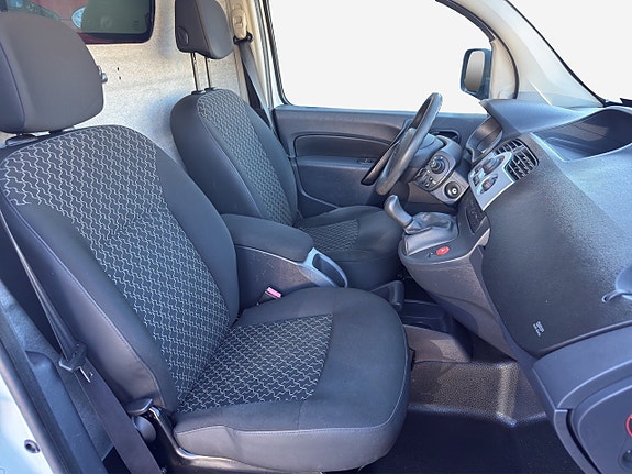 Renault Kangoo Express 12 of 16