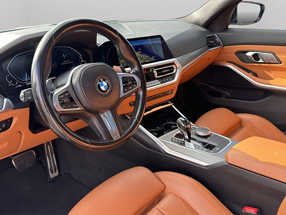 BMW 330e 10 of 25