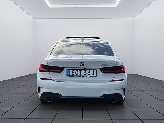 BMW 330e 4 of 25