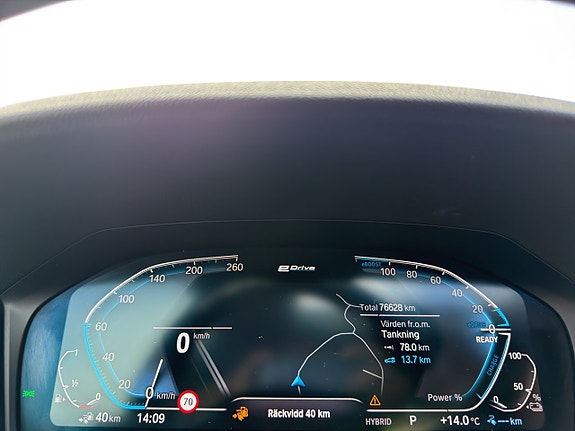 BMW 330e 15 of 25