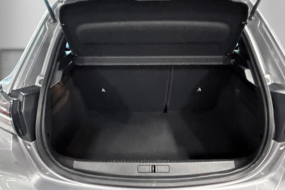 Peugeot 208 8 of 10