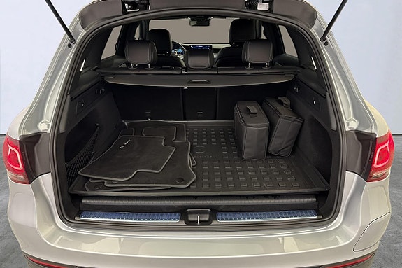 Mercedes-Benz GLC300 de 22 of 22