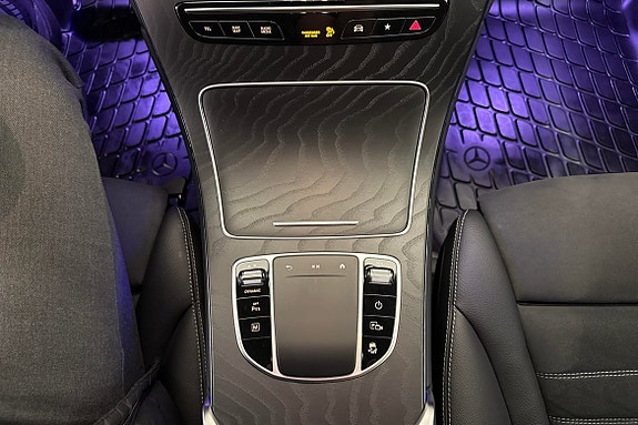 Mercedes-Benz GLC300 de 15 of 22