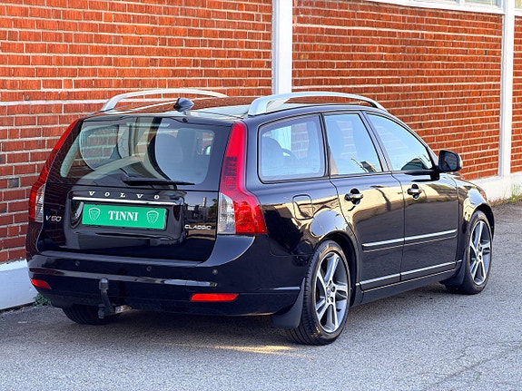 Volvo V50 6 of 19