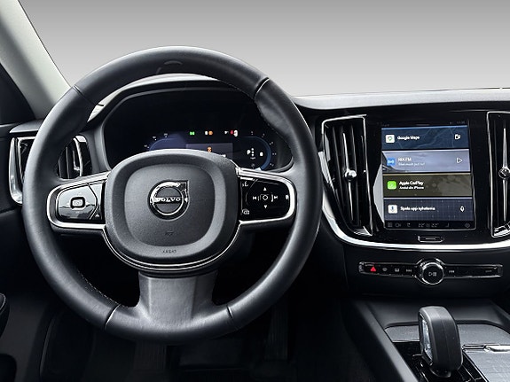 Volvo V60 Cross Country 15 of 17