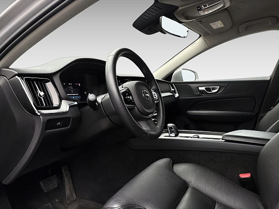 Volvo V60 Cross Country 11 of 17
