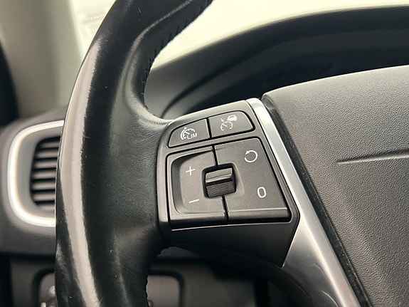Volvo V40 16 of 30