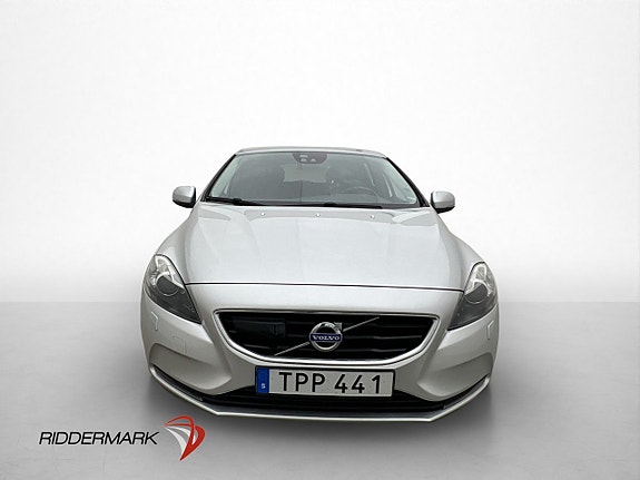 Volvo V40 2 of 30