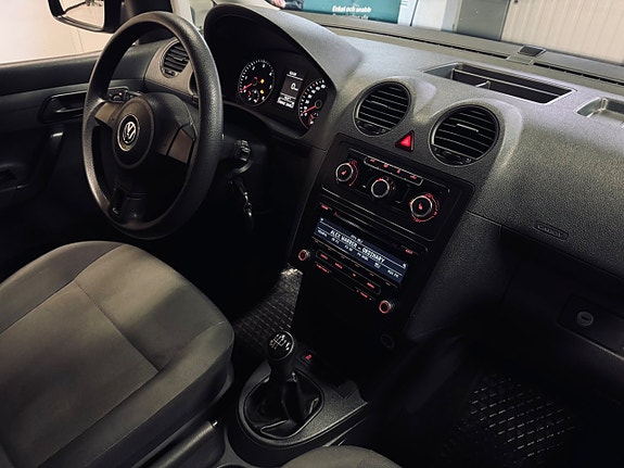 Volkswagen Caddy 10 of 19