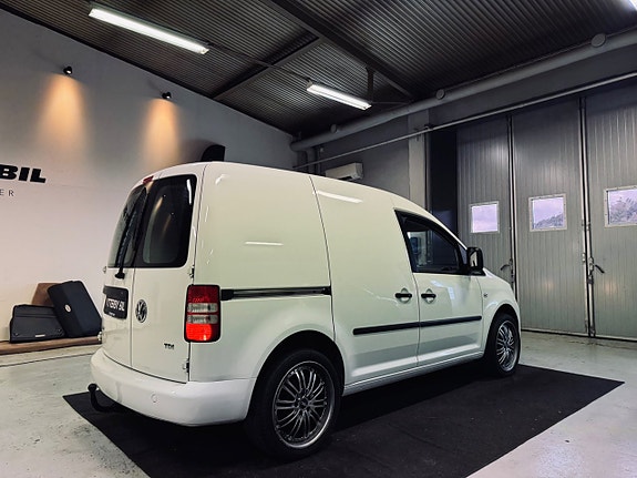 Volkswagen Caddy 3 of 19