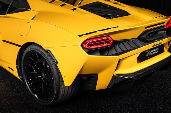 Lamborghini Temerario 11 of 26