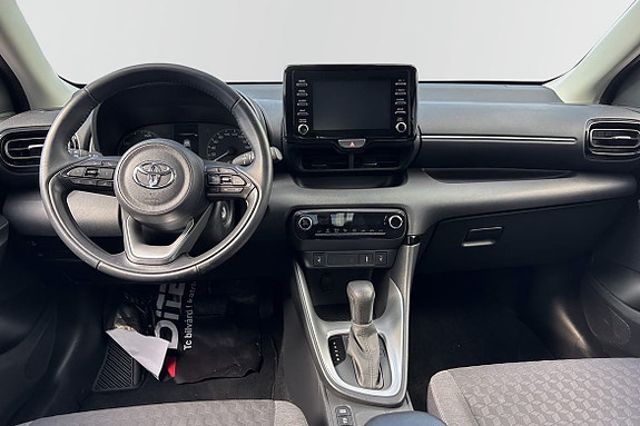 Toyota Yaris 9 of 11