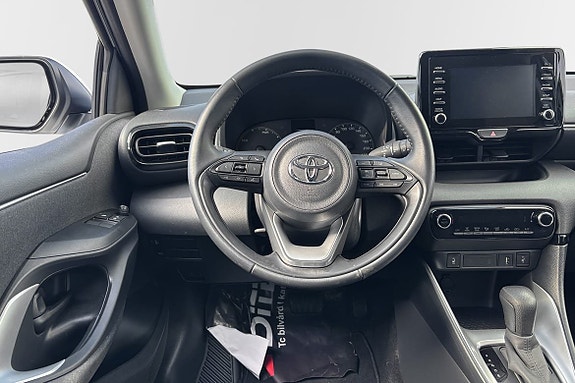 Toyota Yaris 10 of 11