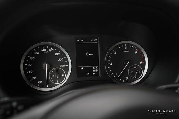 Mercedes-Benz Vito 119 16 of 24