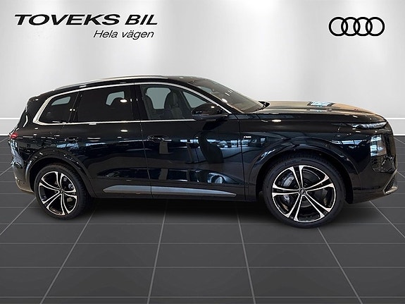 Audi Q7 4 of 25
