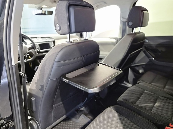 Volkswagen Touran 13 of 16