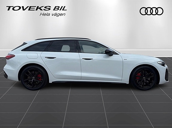 Audi A5 2 of 25