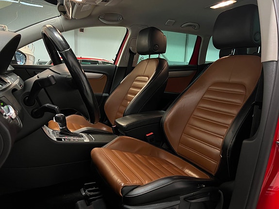Volkswagen Passat Alltrack 14 of 23