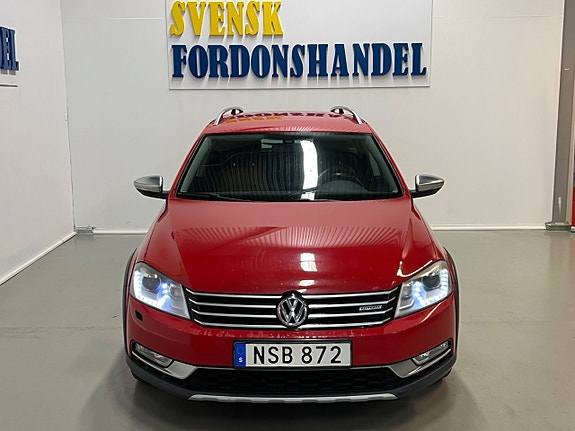 Volkswagen Passat Alltrack 3 of 23