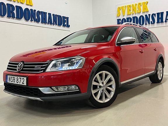 Volkswagen Passat Alltrack 2 of 23