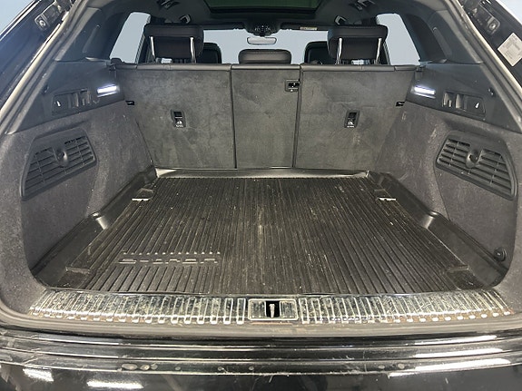 Audi Q8 e-tron 12 of 24