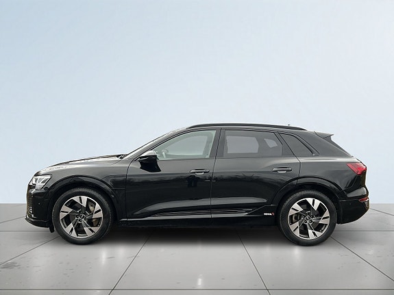 Audi Q8 e-tron 4 of 24