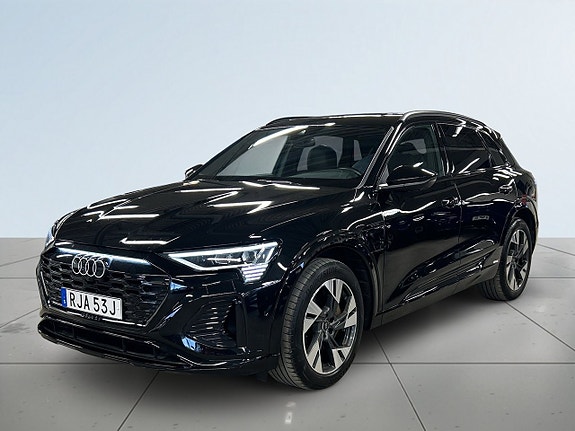 Audi Q8 e-tron 16 of 24