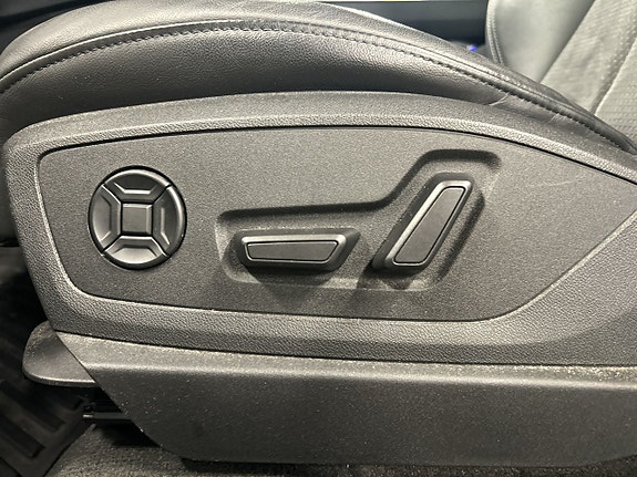 Audi Q8 e-tron 18 of 24
