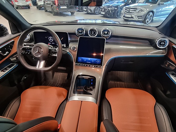Mercedes-Benz GLC300 de 12 of 18
