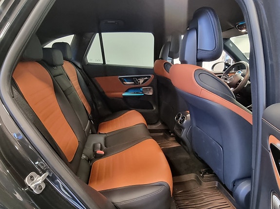 Mercedes-Benz GLC300 de 10 of 18