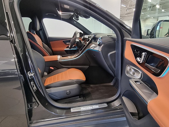 Mercedes-Benz GLC300 de 9 of 18